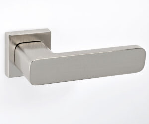 Πόμολο Πόρτας 135